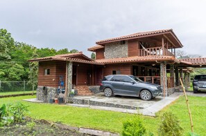 Exterior - A country estate surrounded by nature with the best climate, just 2 minutes from the main road (El Valle de Antón)