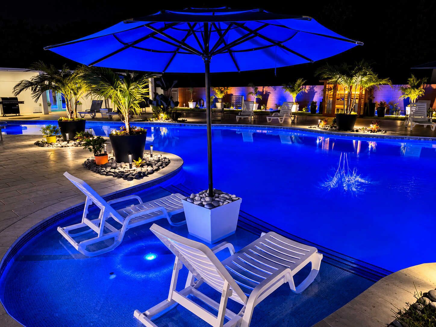 Outdoor pool, a heated pool