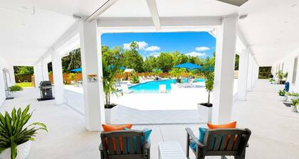 Tranquil Retreat, Resort Pool, Sauna, Arcade