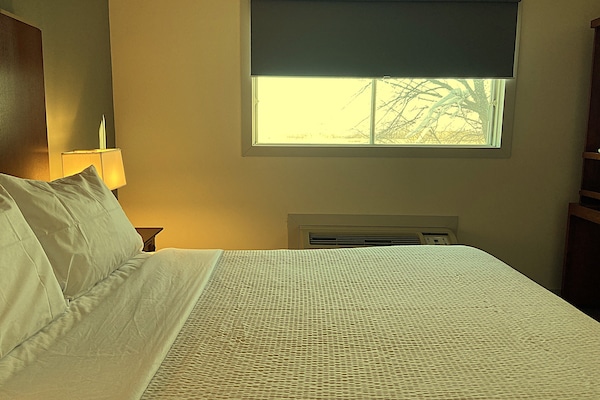 Standard Single Room | WiFi (free)