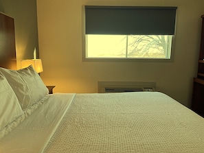 Standard Single Room | WiFi (free) - Sunset Inn Hotel (Esterhazy)