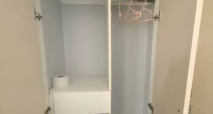 Well-Located Apt Near Airport