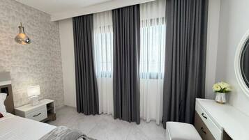 2 slaapkamers, een strijkplank/strijkijzer, wifi, beddengoed