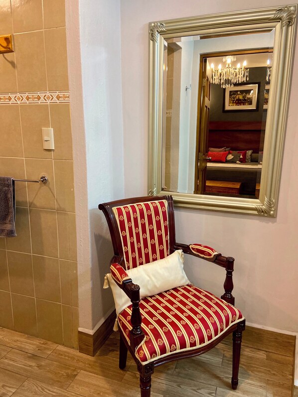 Deluxe Suite | Interior