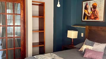 Junior Room | Premium bedding, down comforters, Select Comfort beds, desk