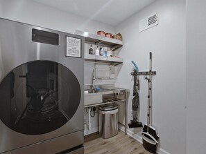 Unclassified image, 5 of 21, button - Private King Suite - Springfield METRO (Springfield)