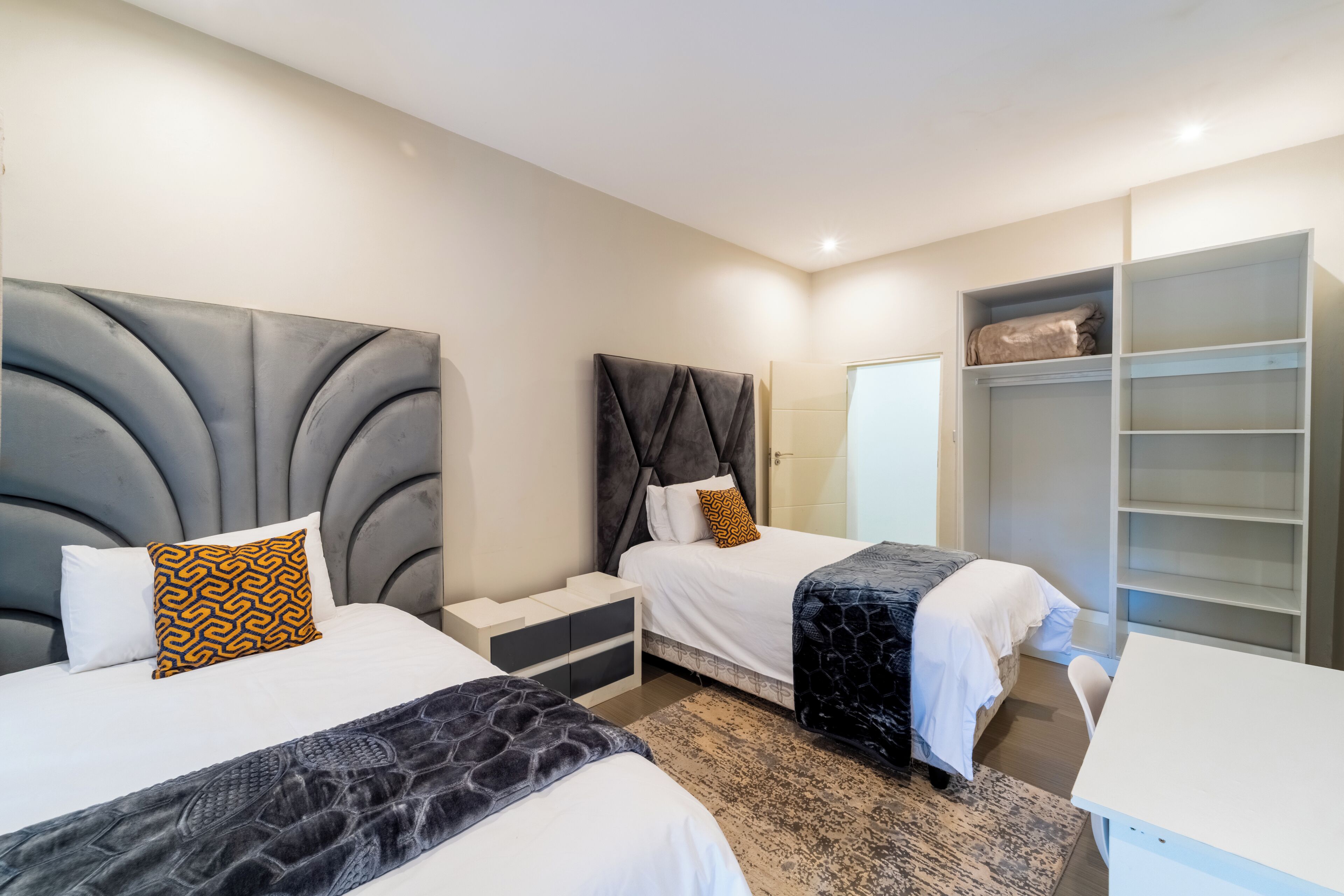 Twin Room, Patio, Garden View | Laptop workspace, blackout drapes, soundproofing, iron/ironing board