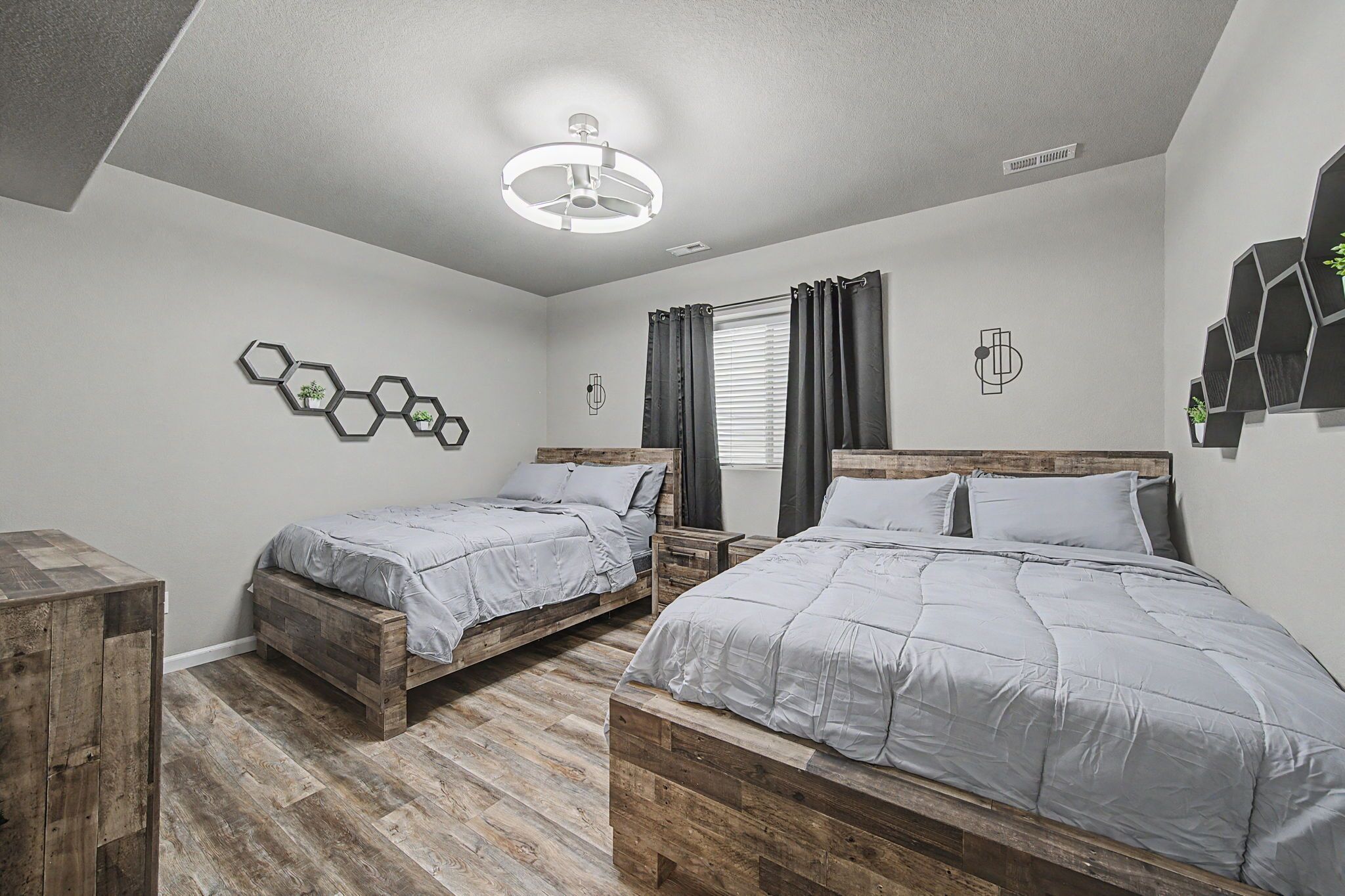 4 Schlafzimmer, WLAN, Bettwäsche