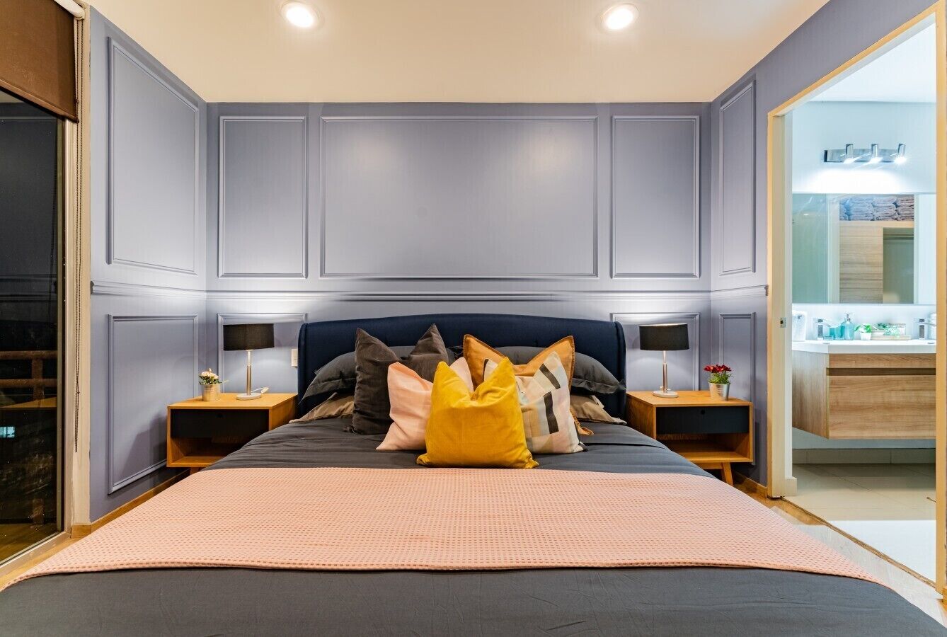 Desk, iron/ironing board, travel cot, WiFi