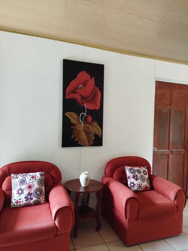 Paraiso Verde: Cozy, Quiet & Surrounded by Nature