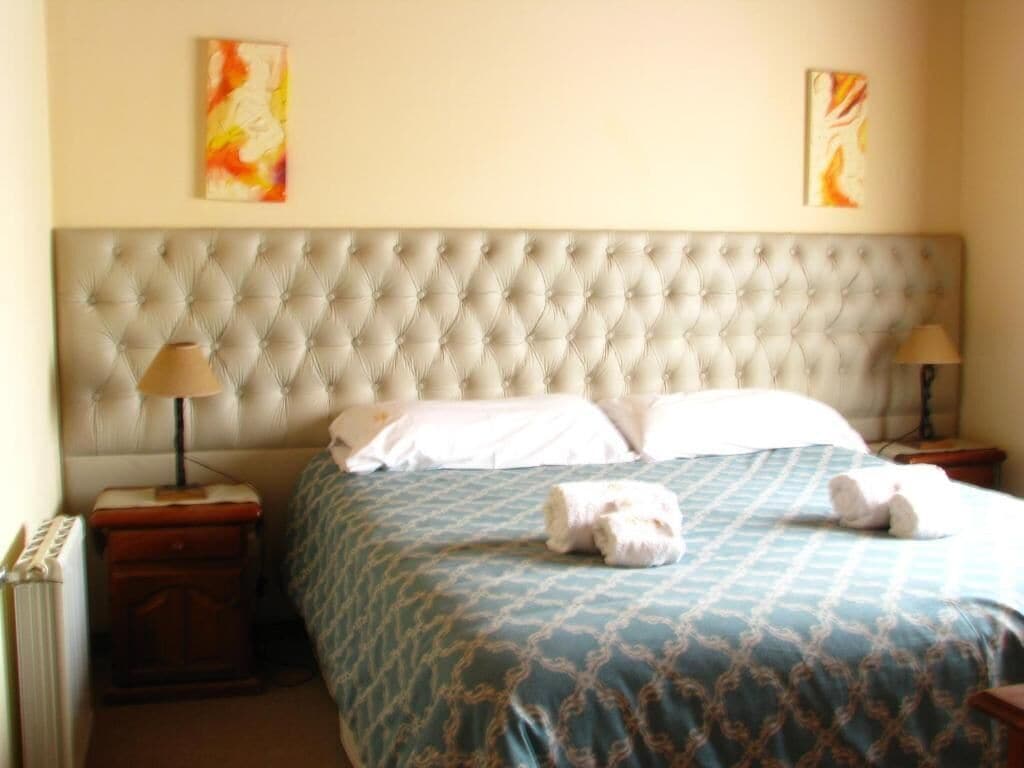 Chalet, balkon, uitzicht op tuin | Luxe beddengoed, een kluis op de kamer, gratis babybedden, gratis wifi