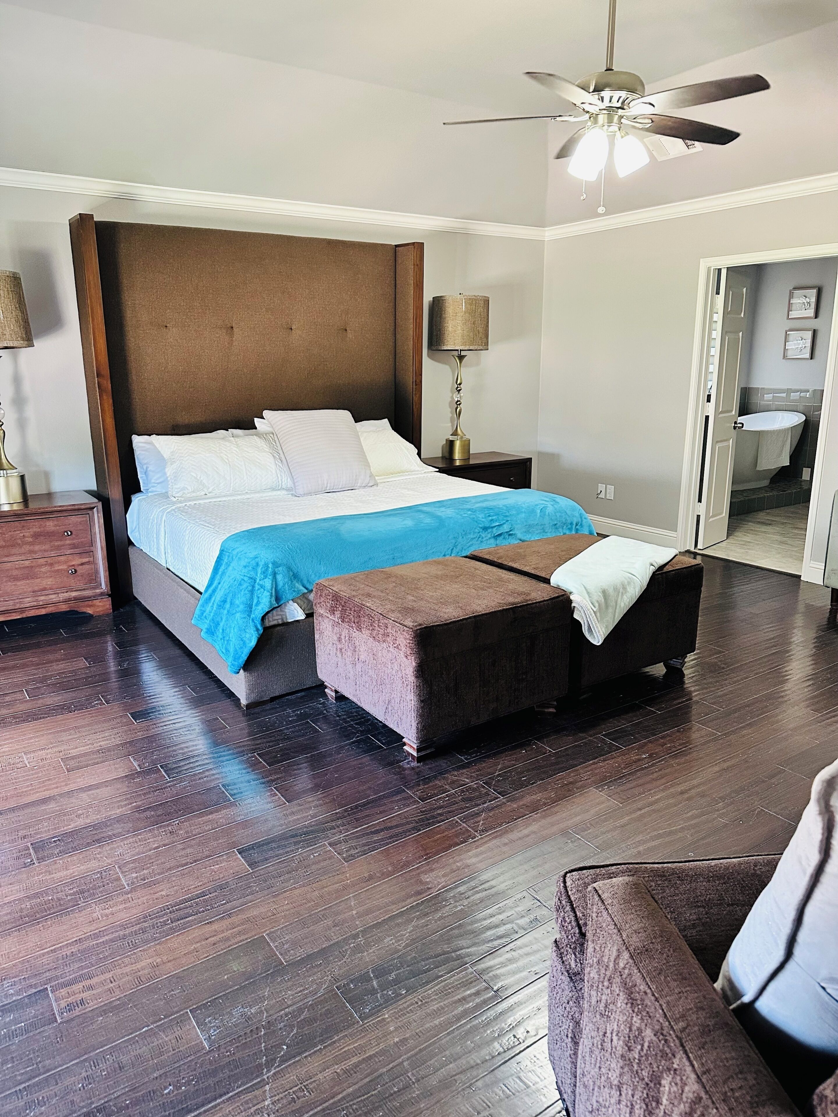 4 Schlafzimmer, Bügeleisen/Bügelbrett, WLAN, Bettwäsche