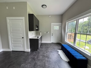 Interior - Lake House, Boating, Kayaking, Huge backyard (Hartwell)