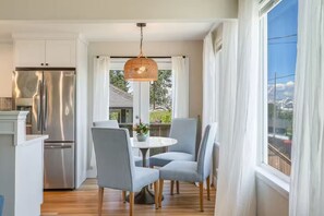 Dining - Little Blue House (Seattle)