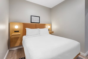 2 habitaciones, tabla de planchar con plancha, cuna de viaje y wifi 