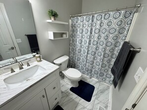 Bathroom - Cozy Getaway - Pet-Friendly + Screened Porch (Concord)