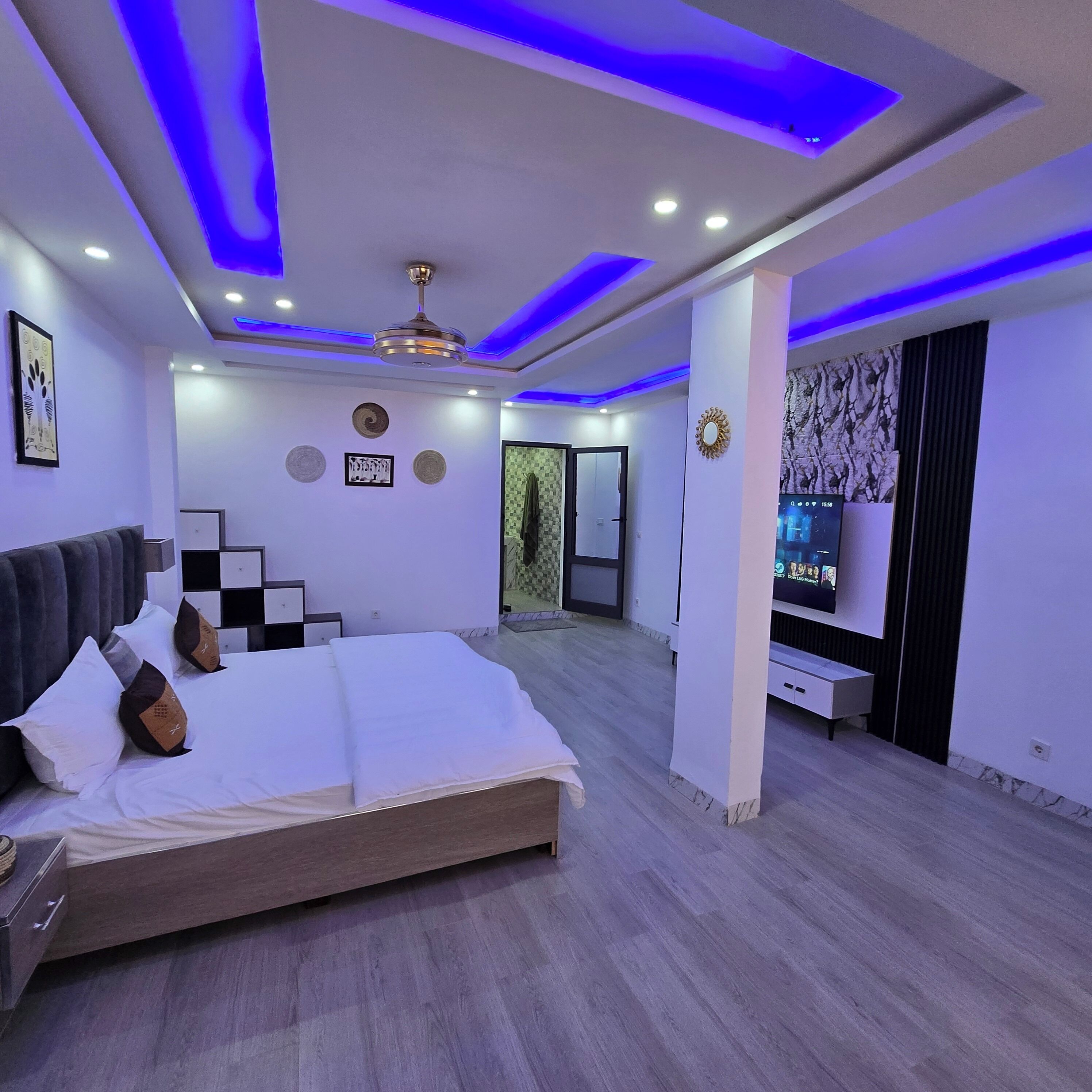 Deluxe Penthouse, Balcony, Beach View | Langsir/tirai gelap terus, kalis bunyi, seterika/papan seterika 