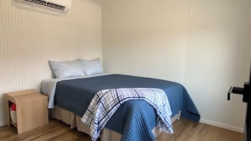 WiFi, bed sheets