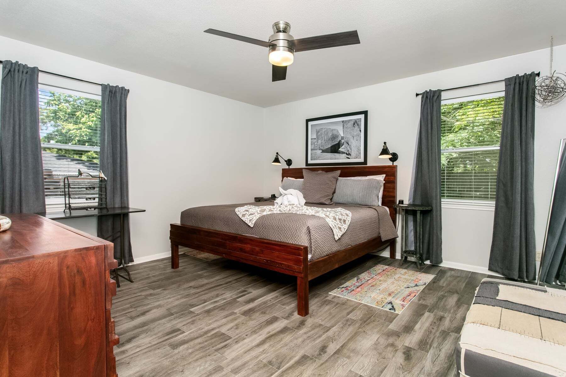 2 bedrooms, iron/ironing board, free WiFi, bed sheets