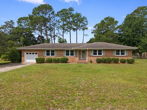 Exterior - Gardenia House Central Wilmington 3 bed/2 bath (Wilmington)