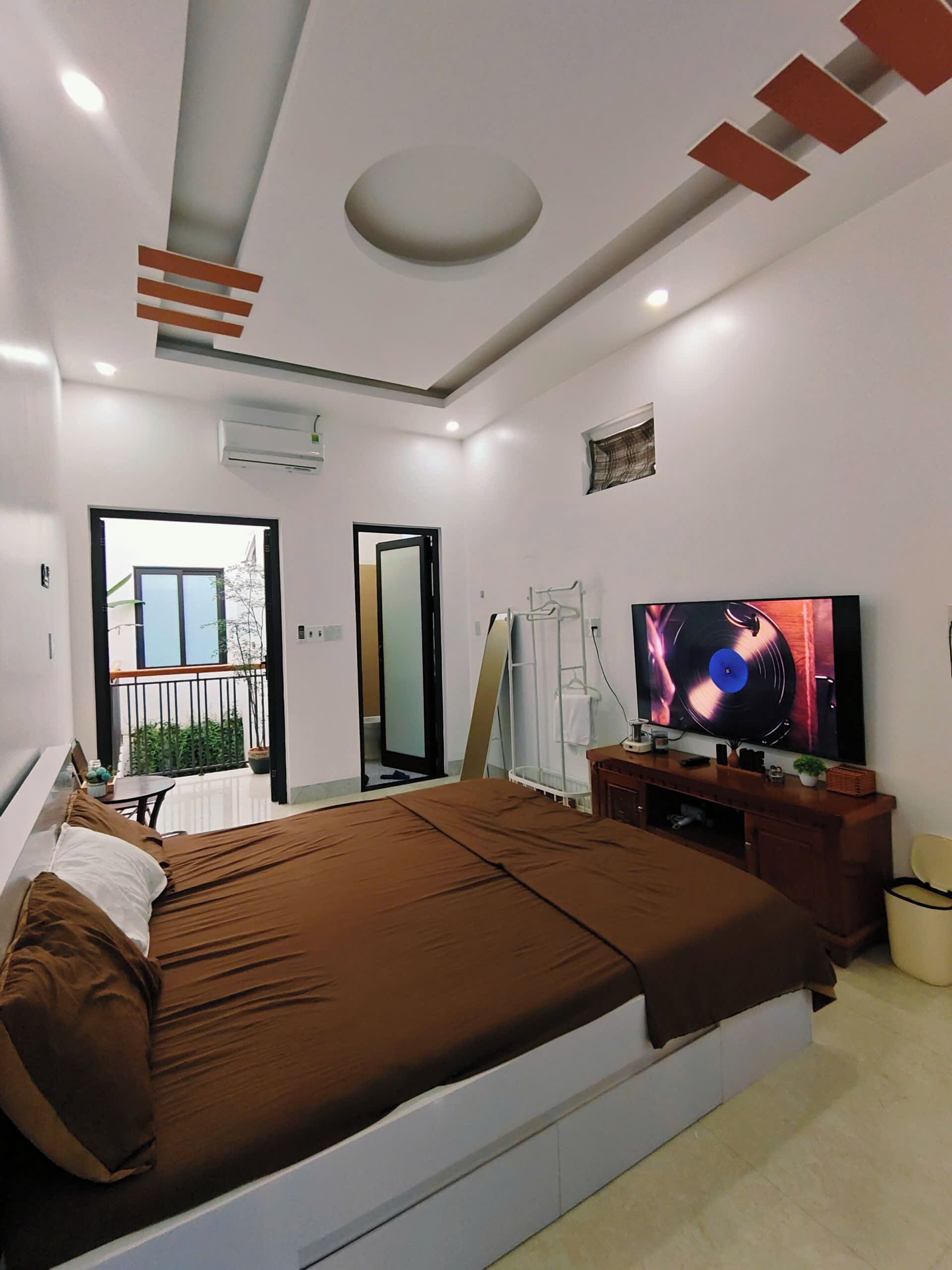 Family Quadruple Room, City View | Desk, laptop workspace, WiFi (free)