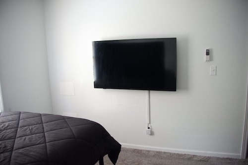 3BR Downtown Cleveland Home Near Stadiums Free Parking