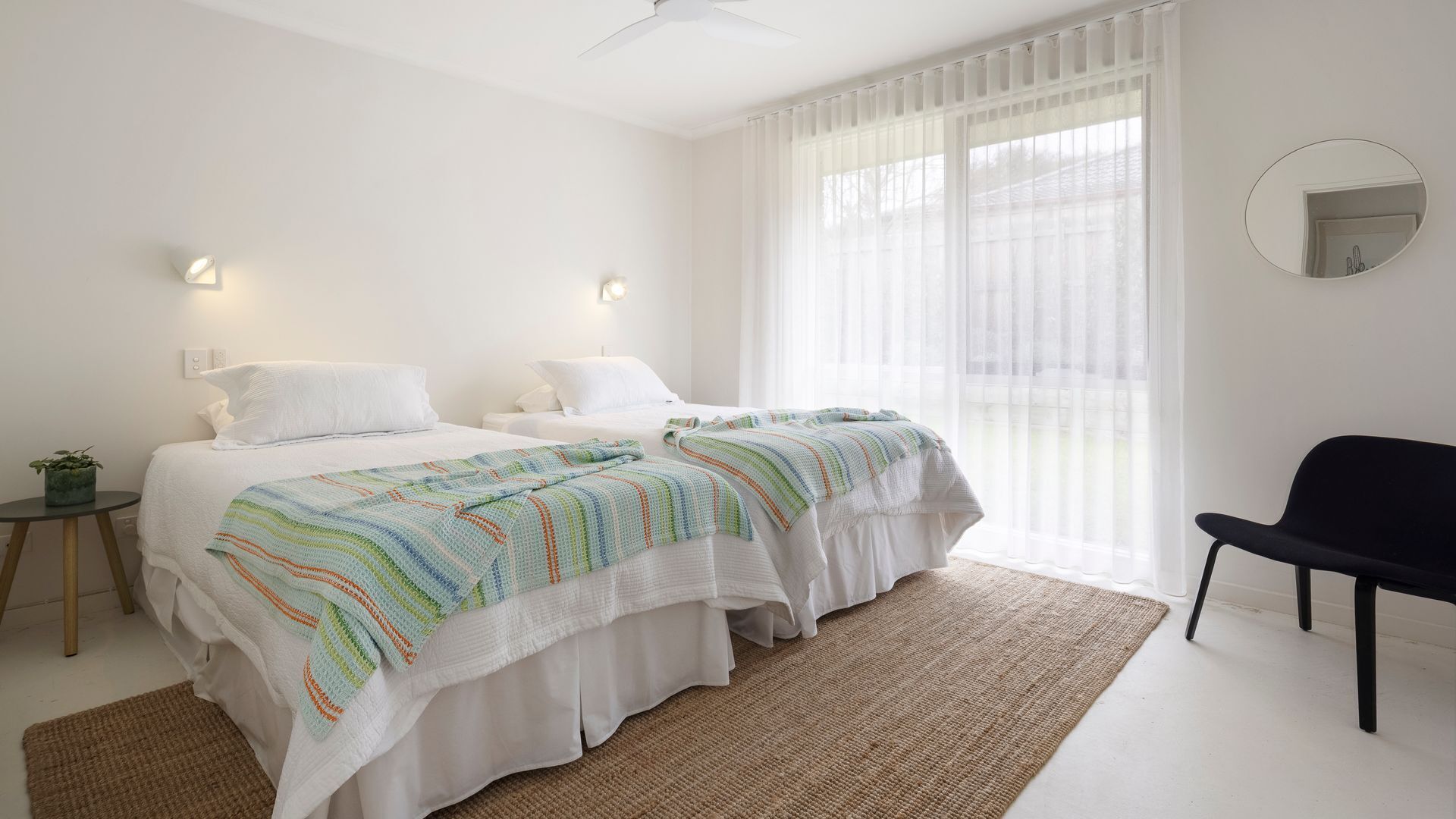 3 bedrooms, iron/ironing board, travel crib, WiFi (free)