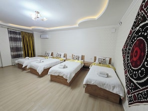 Comfort Quadruple Room | Desk, laptop workspace, free WiFi - Samarkand City Center Hotel (Samarkand)