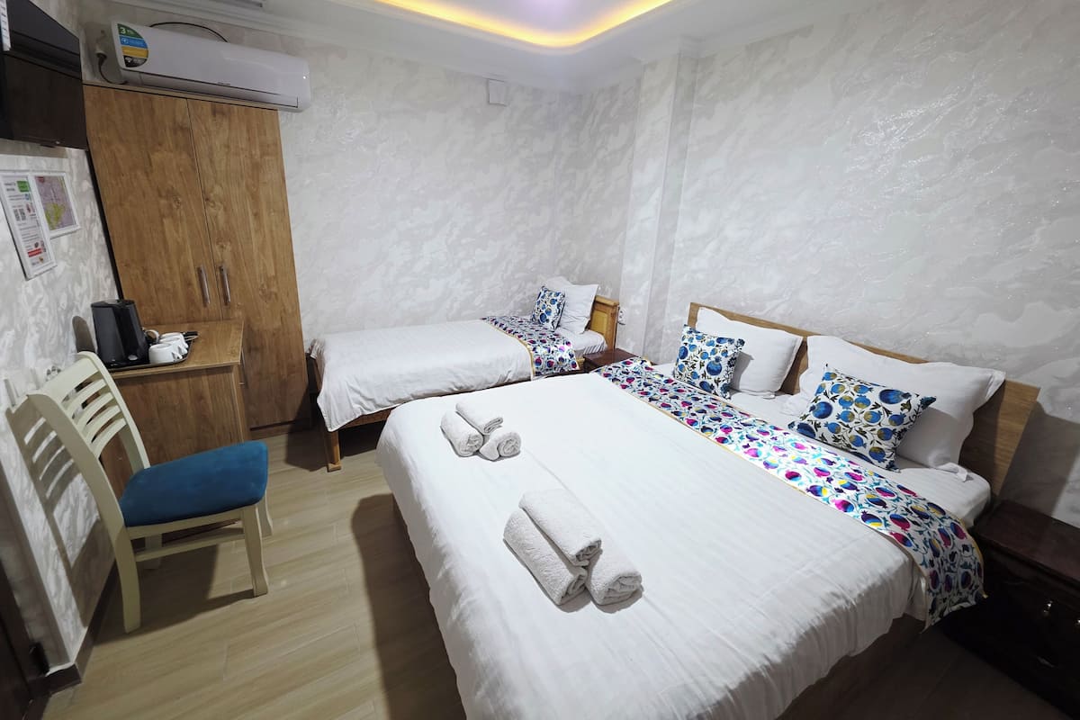 Family Triple Room | Desk, laptop workspace, WiFi (free)