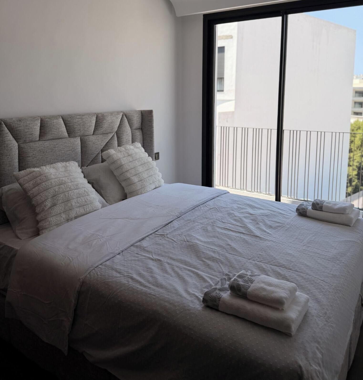 1 chambre, fer et planche à repasser, Wi-Fi gratuit, draps fournis