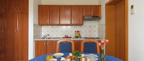 تناول الطعام