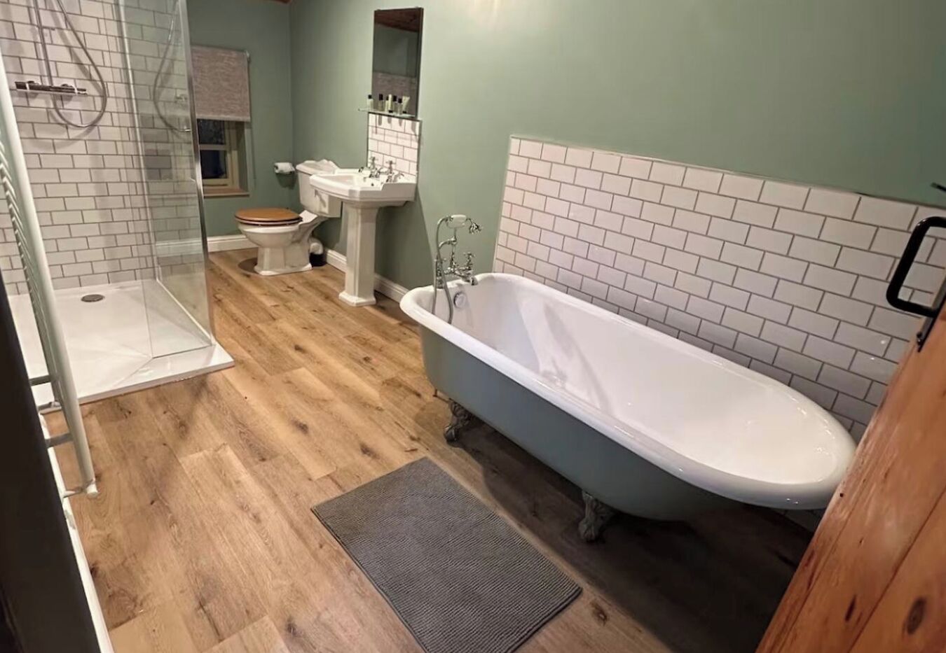 Shower, towels