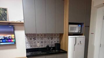 Microwave, stovetop