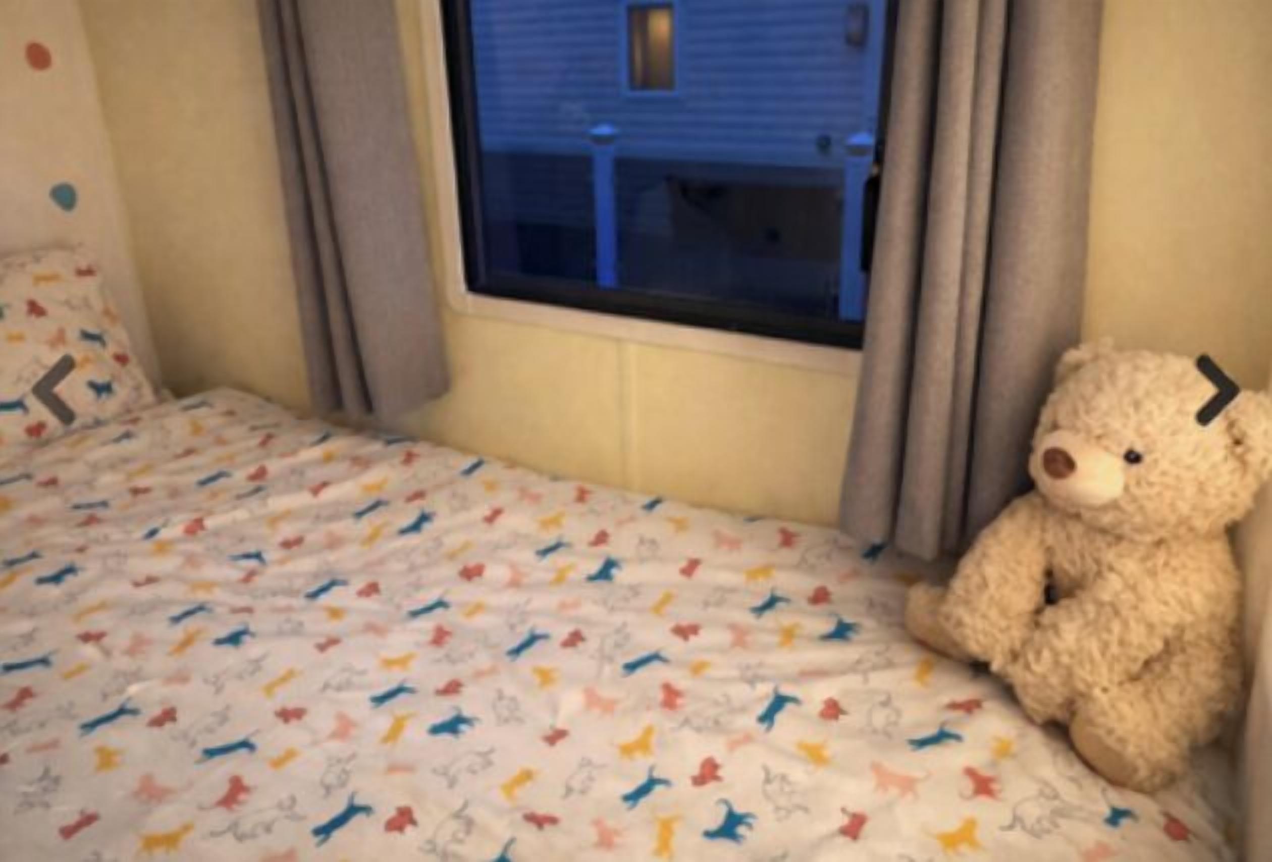 3 bedrooms, WiFi, bed sheets