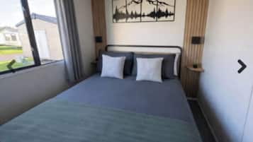 3 bedrooms, WiFi, bed sheets