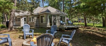 Star Lake Cottage with Sauna & optional Pontoon