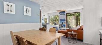 Star Lake Cottage with Sauna & optional Pontoon