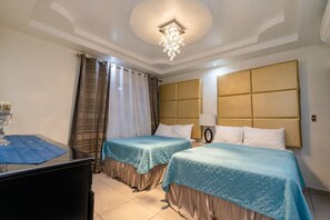 Room - Fantastic 6-bedroom resort with AC in sunny San Salvador, Luxury house villa (San Salvador)