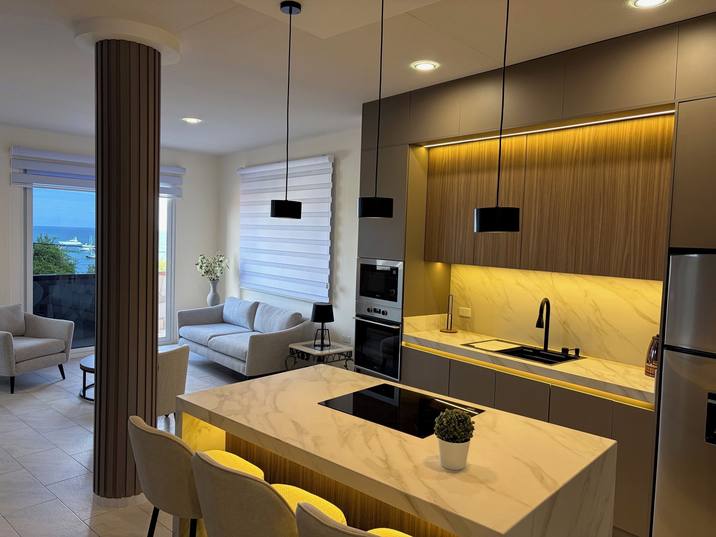 Deluxe Apartment, Ocean View | Private kitchen