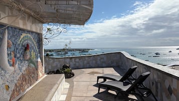 Deluxe Apartment, Ocean View | Terrace/patio