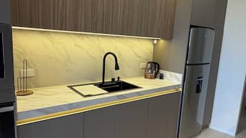 Apartemen Deluks, pemandangan samudra | Dapur pribadi