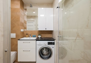 Bathroom - Rondo ONZ Signature Studio (Warszawa)