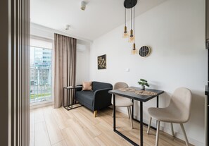 Dining - Rondo ONZ Signature Studio (Warszawa)