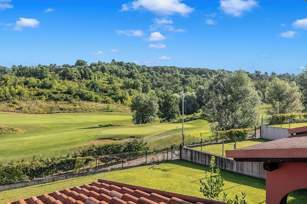 Luokittelematon kuva, 1 kautta 38, painike