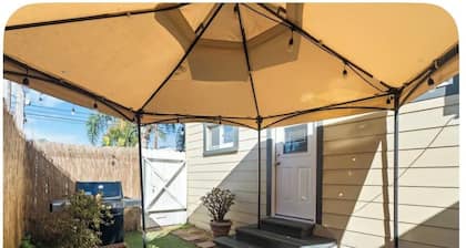 Charming 3-bedroom cottage in Huntington Beach near the shore