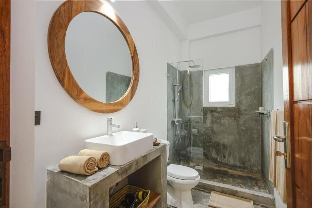 Standard-Apartment, Poolblick | Badezimmer
