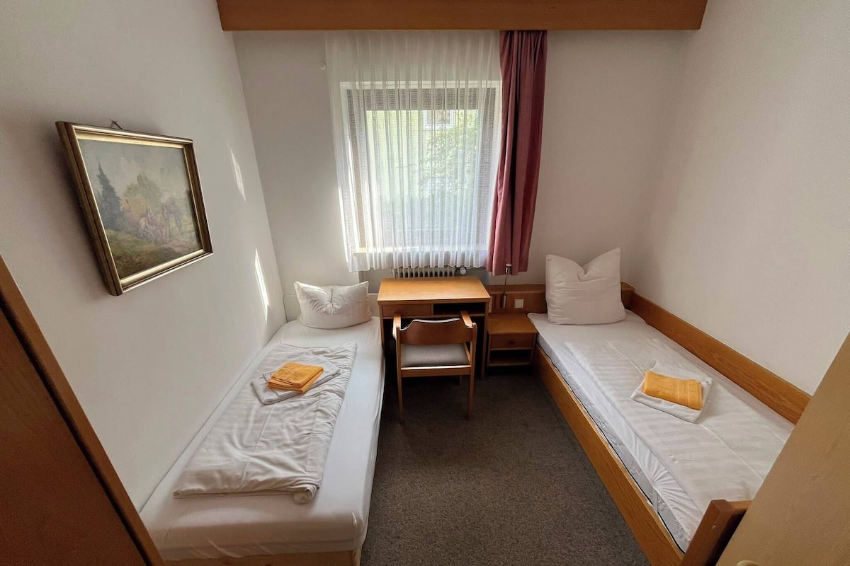 Standard Double Room, Private Bathroom | WiFi (free), bed sheets