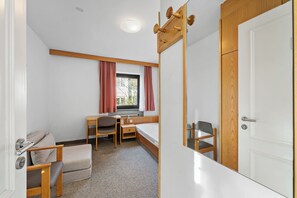 Free WiFi - Arona Rooms (München)