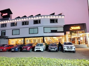 Exterior - Atithi Hotel In Muzaffarpur (Muzaffarpur)