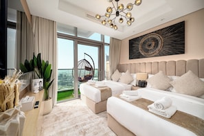 Deluxe-Apartment, Stadtblick | Zimmersafe, Verdunkelungsvorhänge, Bügeleisen/Bügelbrett